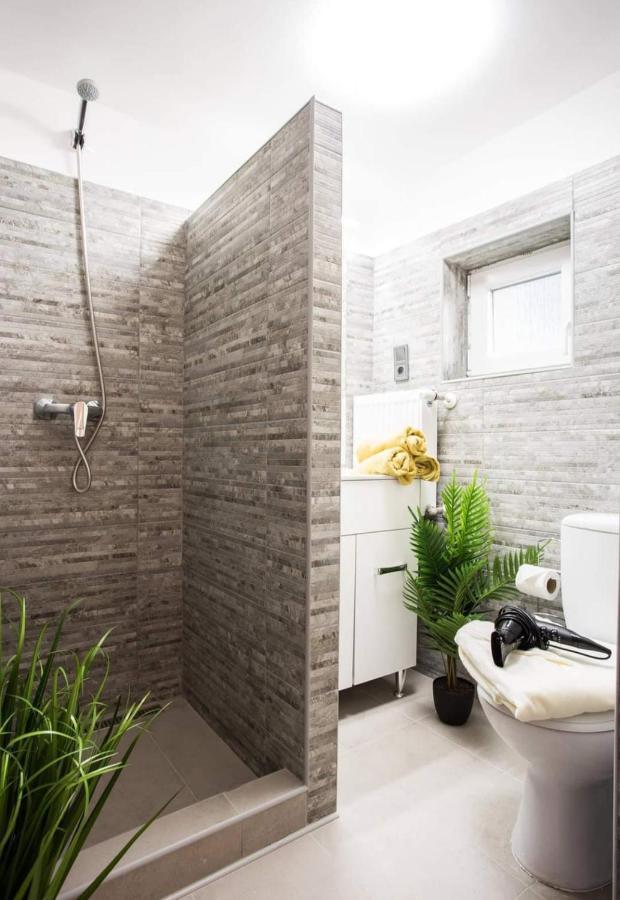 Csigaház Apartman Pécs Exterior foto